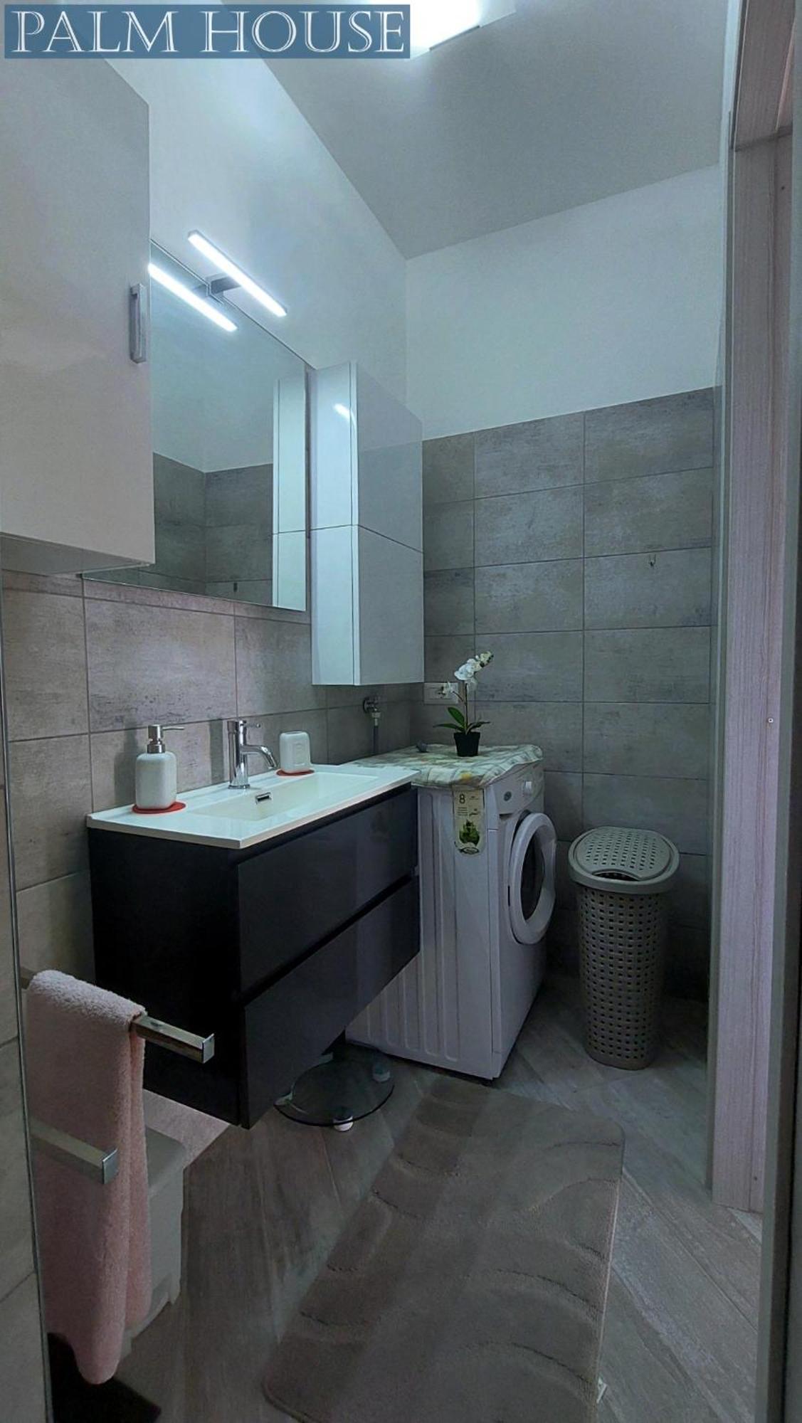 Palm House Apartment Brusimpiano Ngoại thất bức ảnh
